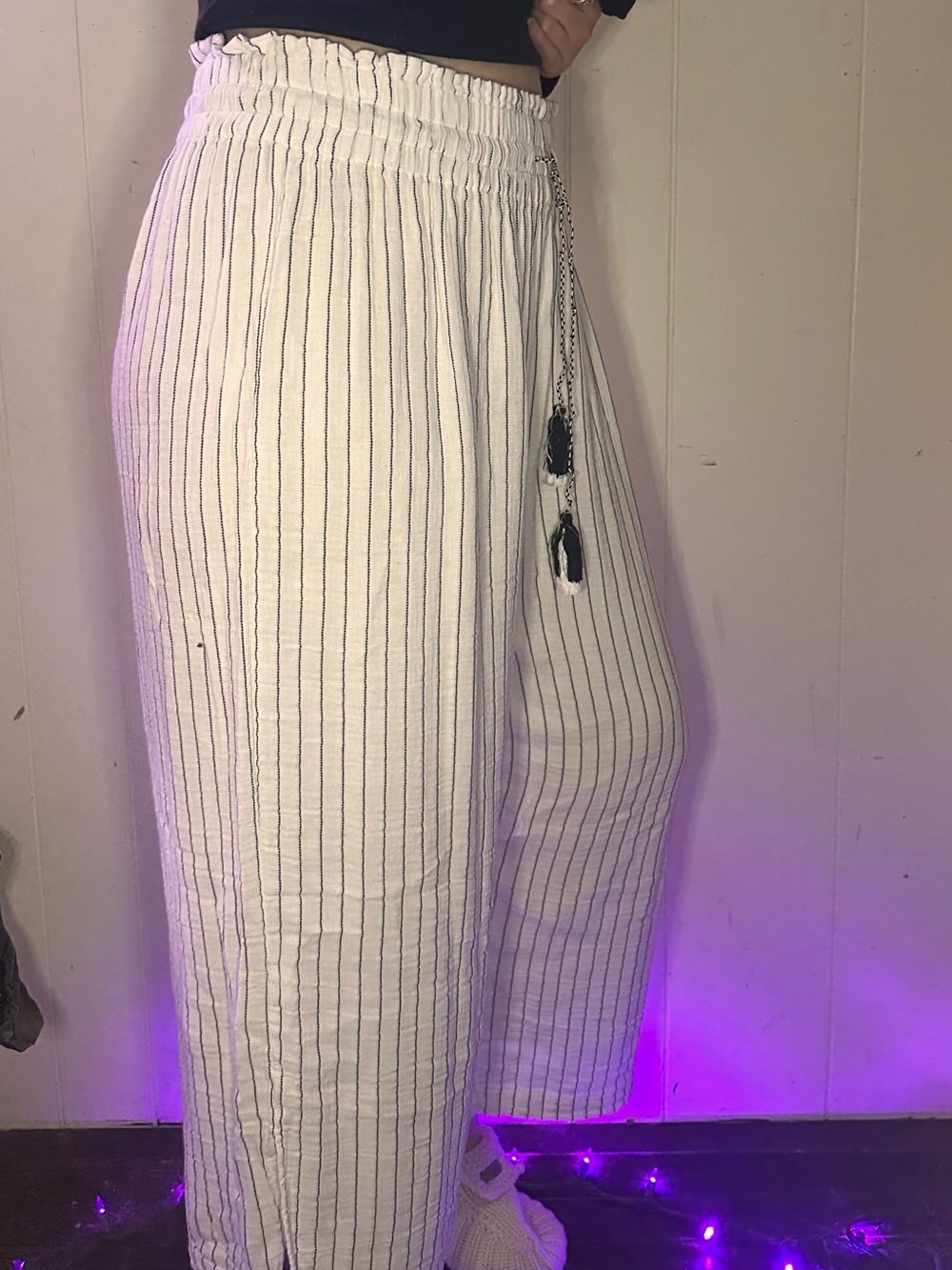 Oversized Cotton Blend White & Black Pinstripe Pull-On Palazo Capris